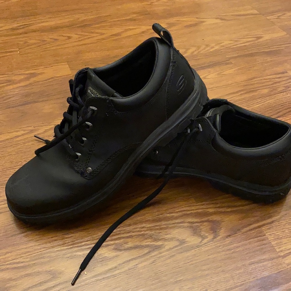 WALKERS - Men’s Casual Skechers.  Comfortable